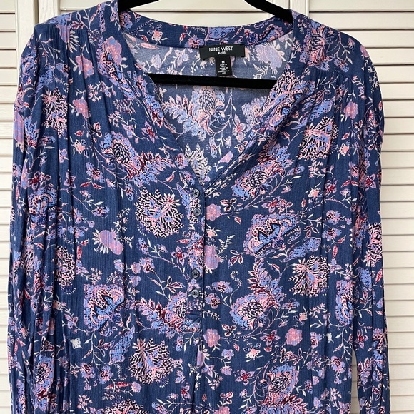 Nine West Women's Blouse Medium - Picture 2 of 6